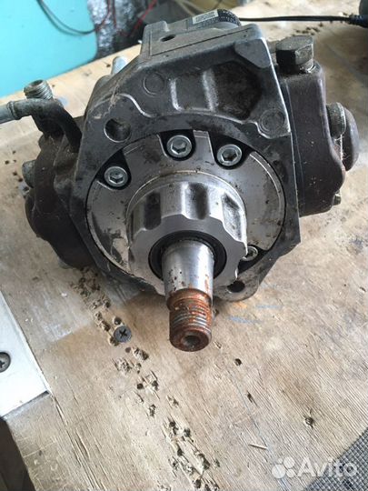 Топливный насос высокого давления 2210030040