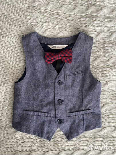 Жилетка hm для мальчика 104