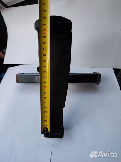 Держатель крепление для смартфона планшета в авто