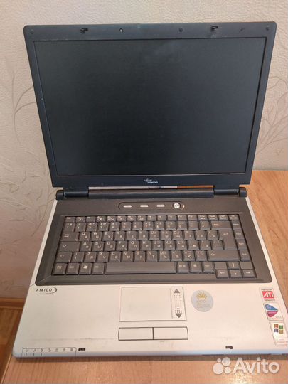 Ноутбук Fujitsu amilo m1425