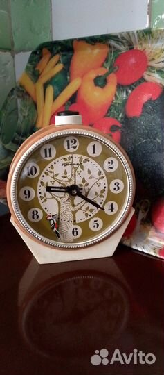 Часы- будильник СССР,механика