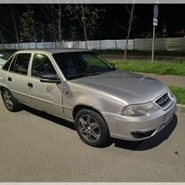 Daewoo Nexia 1.6 MT, 2010, битый, 149 000 км, с пробегом, цена 200 000 руб.