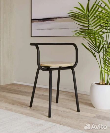 Стул черный дерево металл в кафе/бар/пекарню