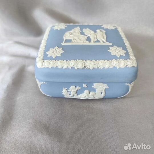Фарфор Blue JasperWedgwood Великобритания