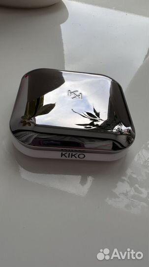 Фиксирующая корректирующая пудра Kiko