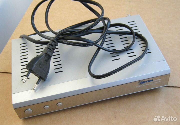 Спутниковый ресивер приемник тюнер Orton 4100C