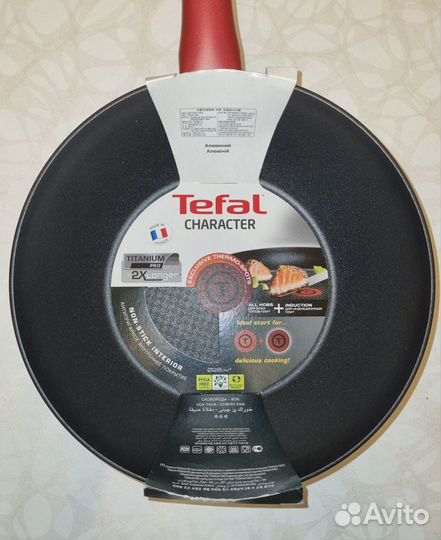 Сковорода-вок Tefal Character 28 см