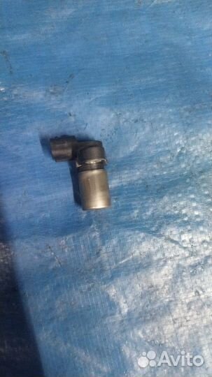 Датчик положения коленвала Subaru Impreza FB20 GJ