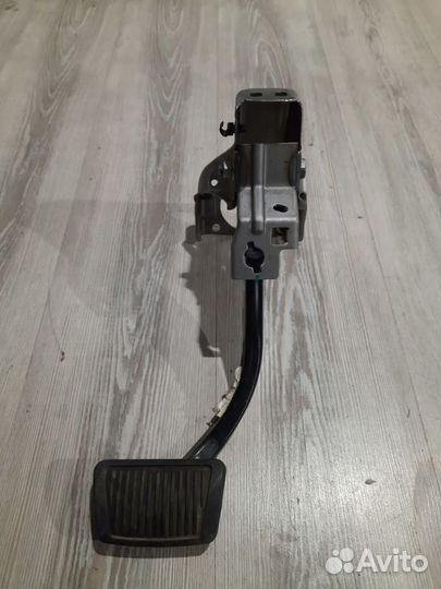 Педаль тормоза Kia ceed 2 JD