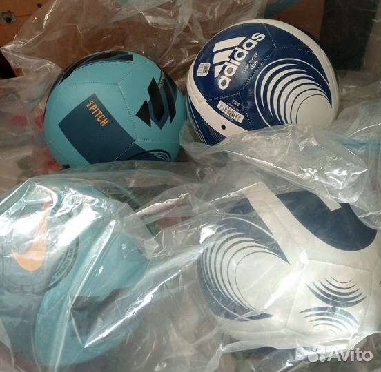 Футбольный мяч nike, adidas