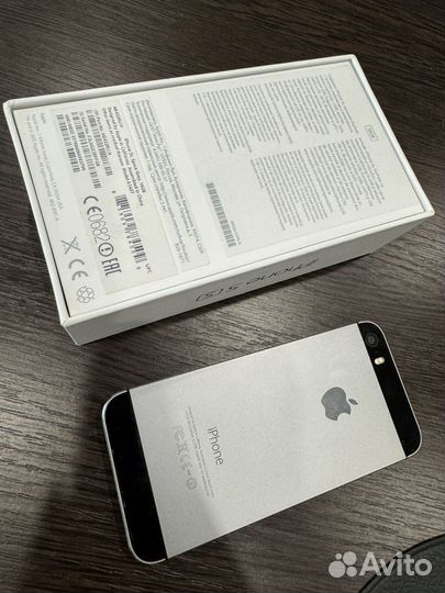 iPhone 5S, 16 ГБ