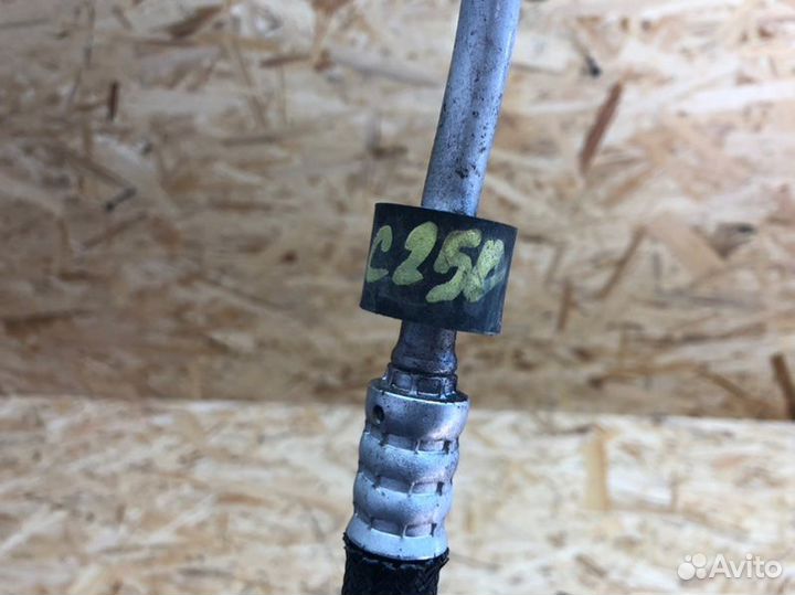 Трубка кондиционера Mercedes-Benz C W204 1.8 2012