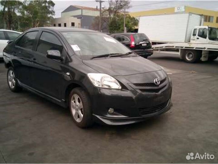 Разбор на запчасти Toyota Yaris 2005-2011