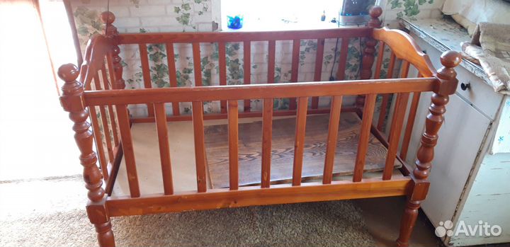Продам детскую кроватку, деревянная не разборная