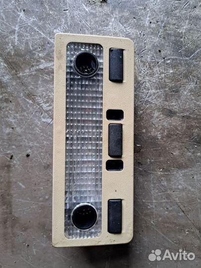 Плафон Range Rover Vogue l322