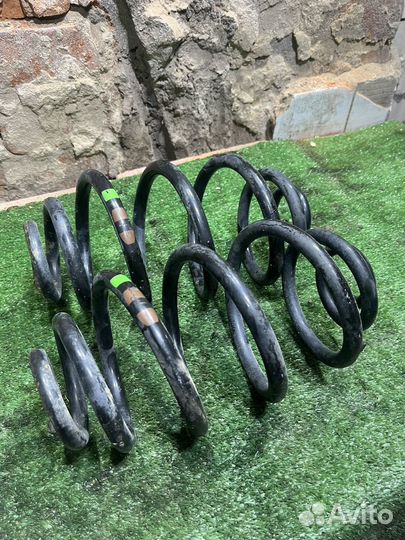 Задние пружины Volkswagen Passat B5,B5+