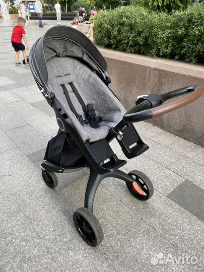 Коляска Stokke Xplory v6 2 в 1