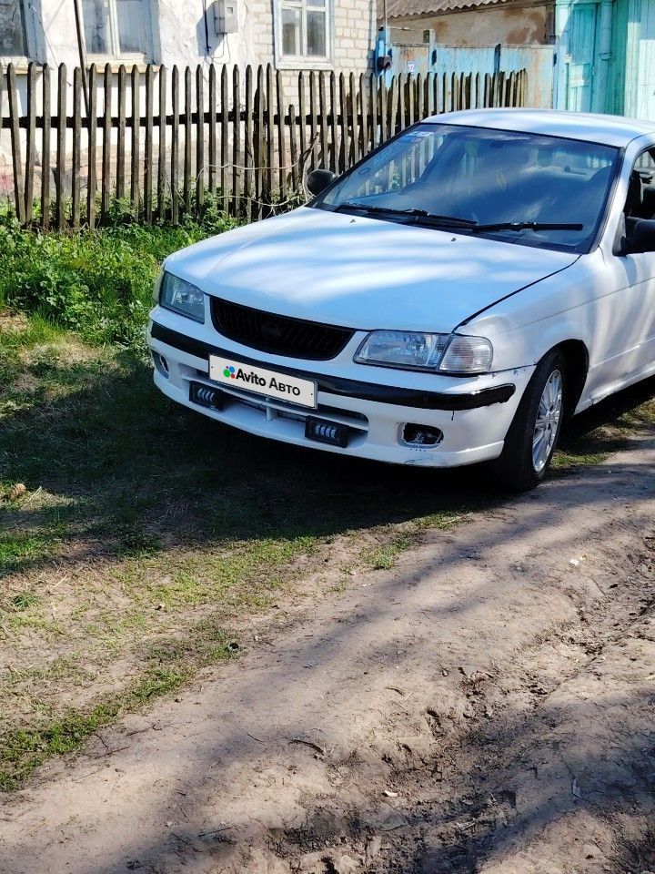 Nissan Sunny: фото из отзыва