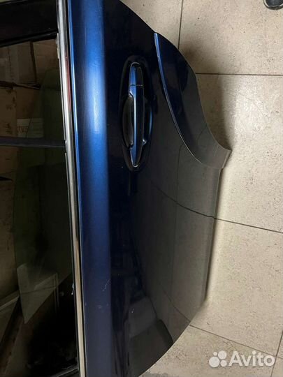 Дверь на Субару оутбак левая 2010г.передняя задняя