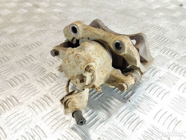 Суппорт передний правый Volkswagen Passat b3 b3