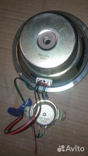 Динамики, звуковые колонки