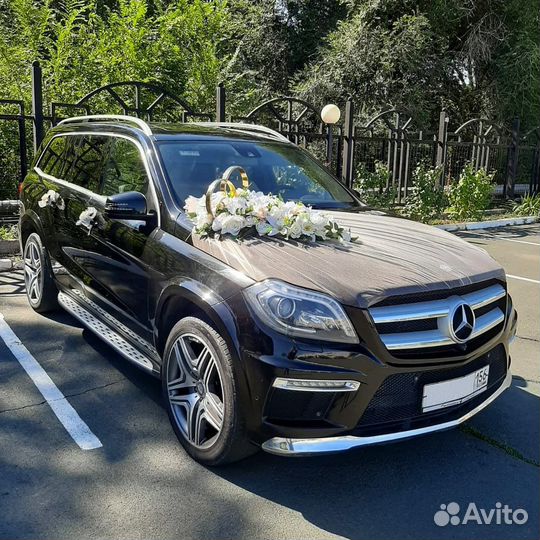 Прокат свадебных автомобилей