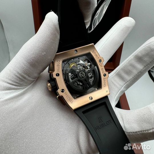 Часы Hublot Spirit of Big Bang