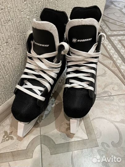 Коньки хоккейные детские