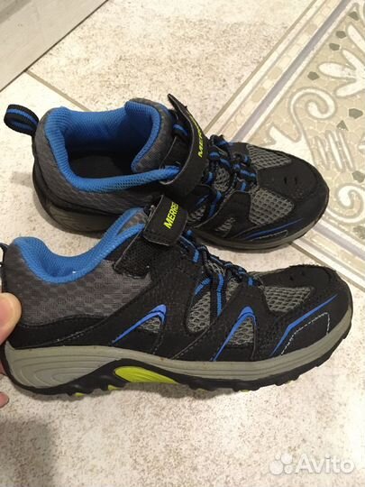 Трекинговые ботинки