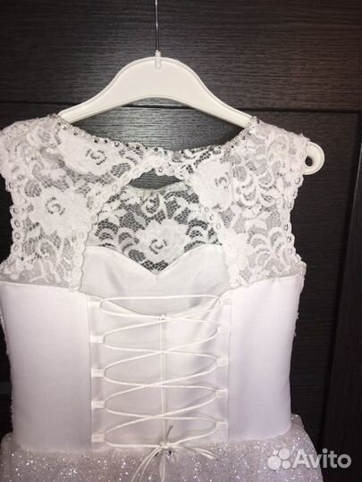 Платье на девочку для торжеств