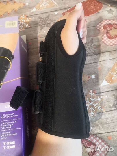 Бандаж на лучезапястный сустав