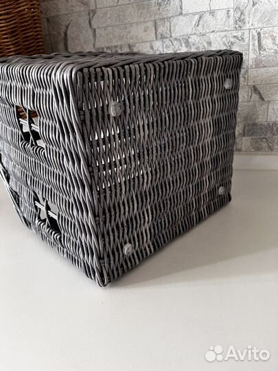 Плетеная корзина домик