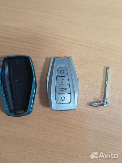 Смарт ключ geely