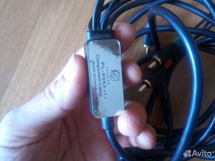 Аккумулятор, кабель для подключения PSP к тв