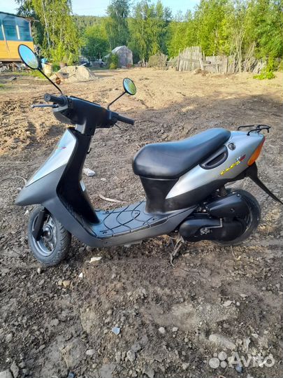 Скутер Suzuki lets 2