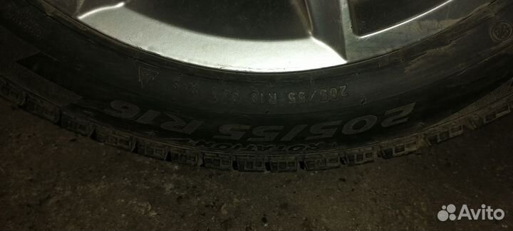 Pirelli Ice Zero 205/55 R16