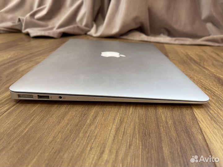 Apple MacBook Air i5, 2017 (2019)