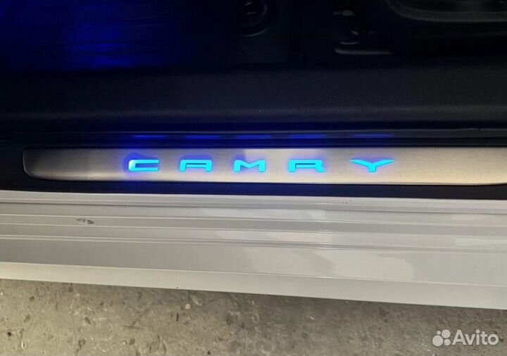 Пороги с подсветкой toyota camry