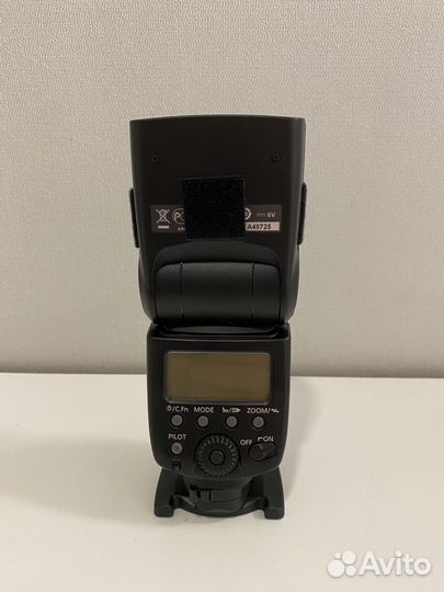 Фотовспышка Canon