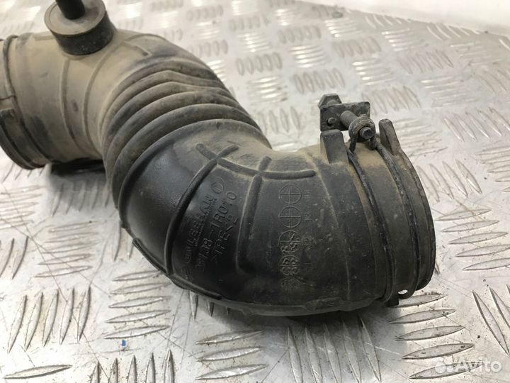 Б/У патрубок воздушного фильтра (трубка, шланг)