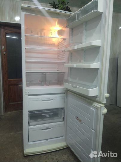 Холодильник атлант бу с гарантией
