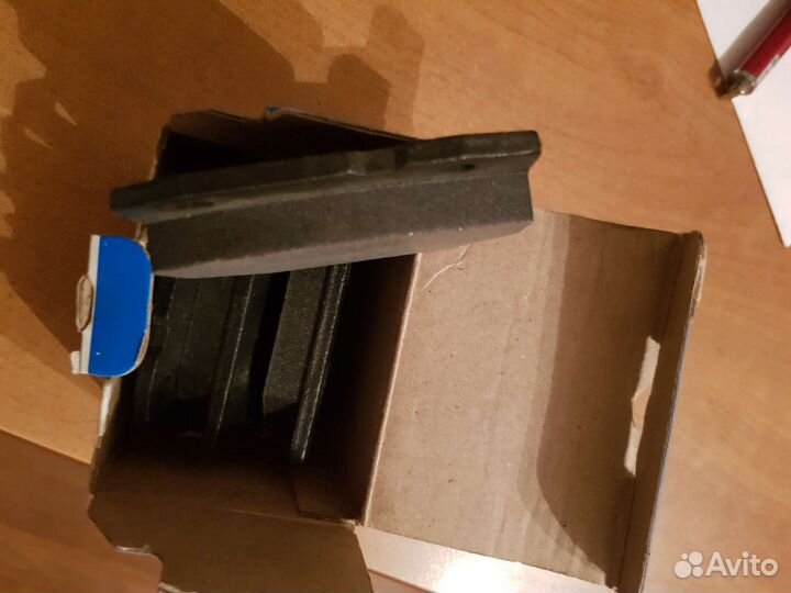 Комплект передних колодок на классику