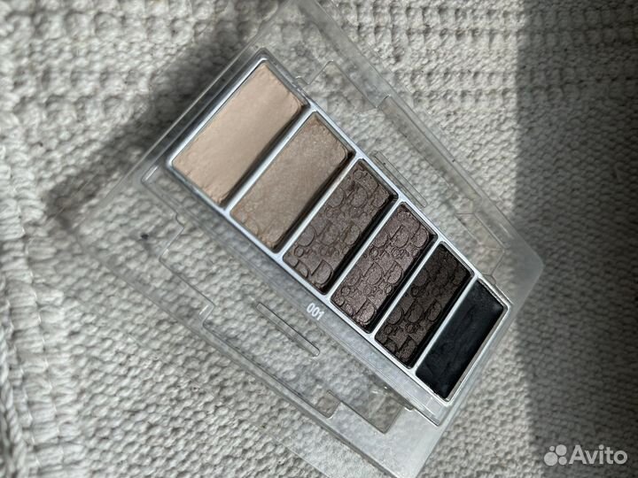 На отправке Тени dior eye reviver оригинал