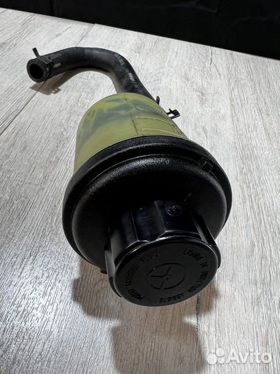 Бачок с шлангом гур Volvo XC 90