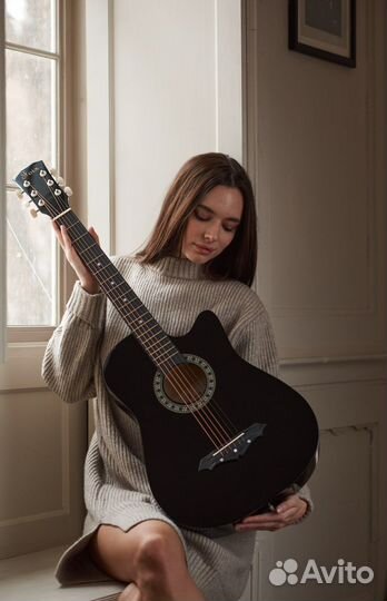 Гитара новая