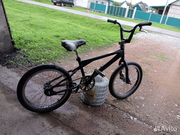 Bmx atom