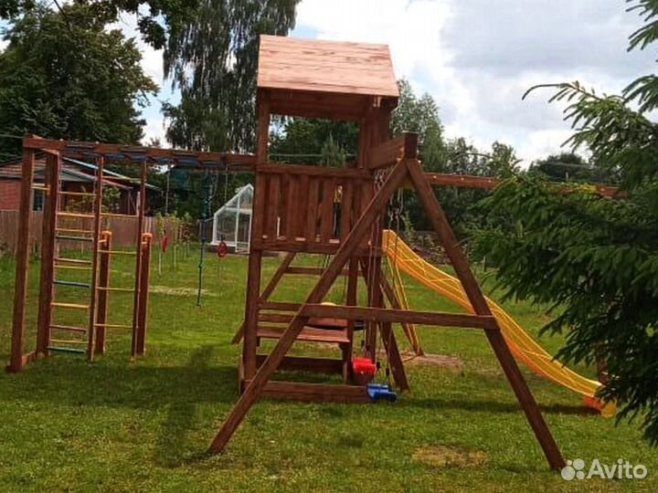 Детская площадка уличная. Безопасная конструкция