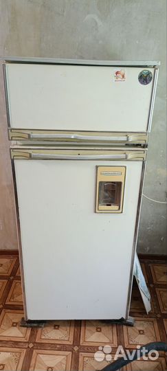 Холодильник б/у на дачу