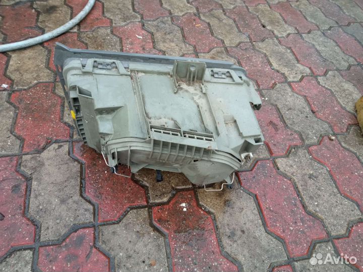 Mercedes 124 левая фара