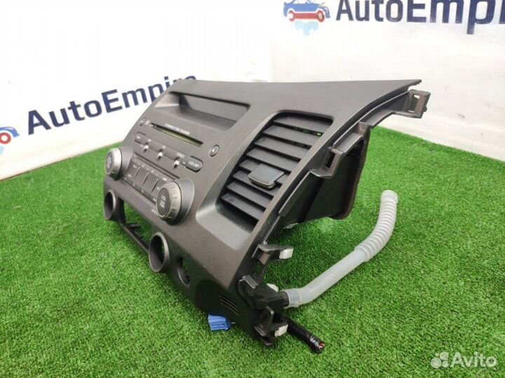 Магнитола Honda Civic 4D R18A1 2009